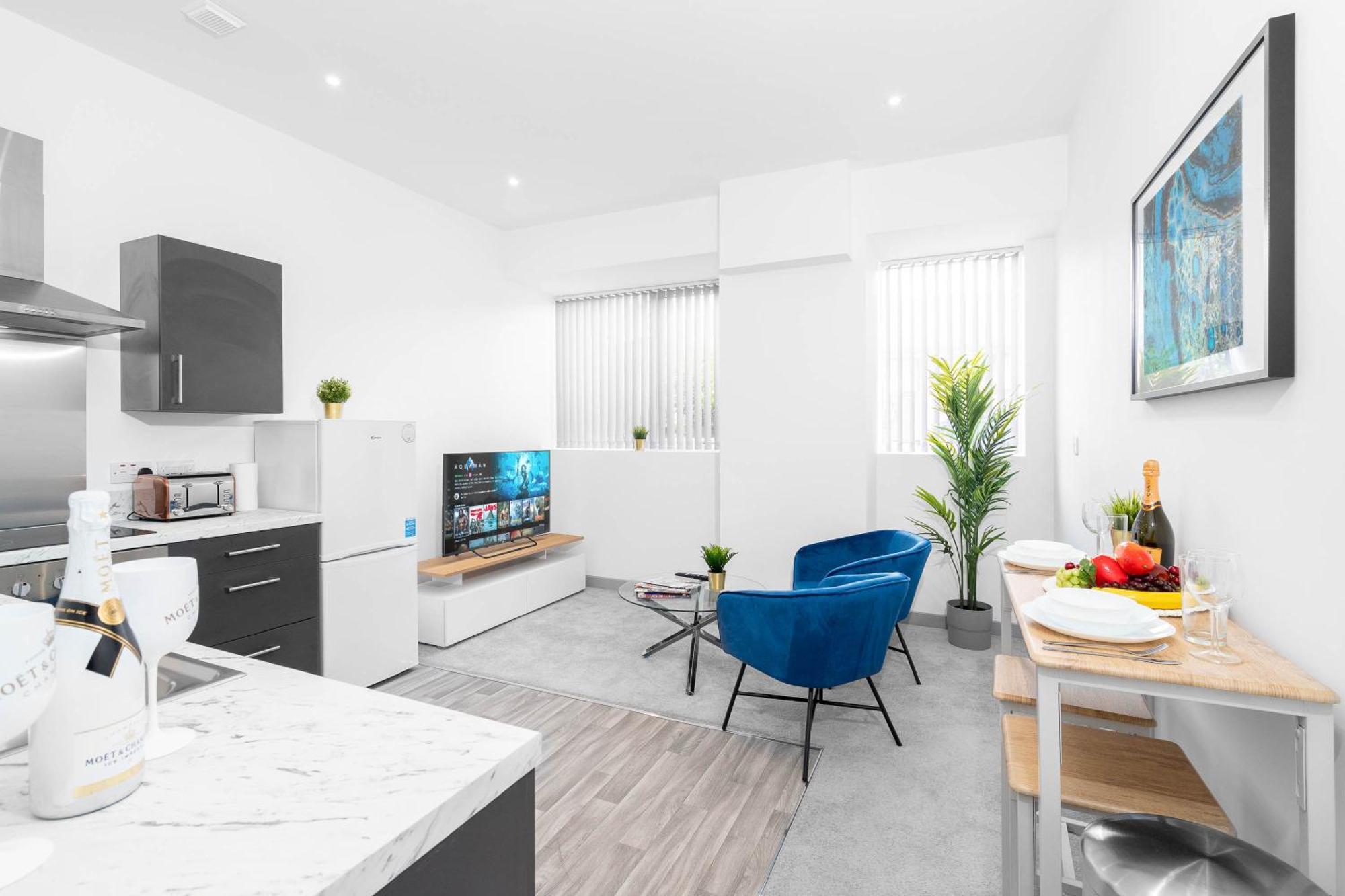 Modern Apartment In Brierley Hill - Secure Parking - Wifi & Netflix - Excellent Value - 11O Exterior foto